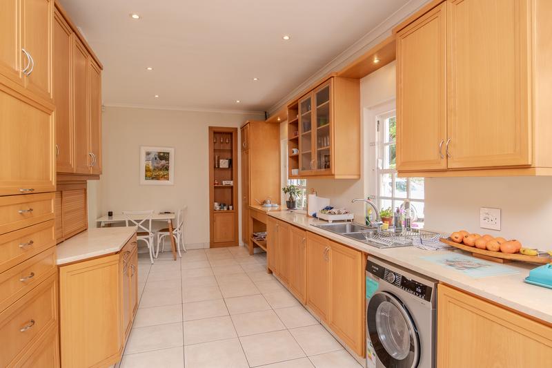 To Let 3 Bedroom Property for Rent in Constantia Western Cape